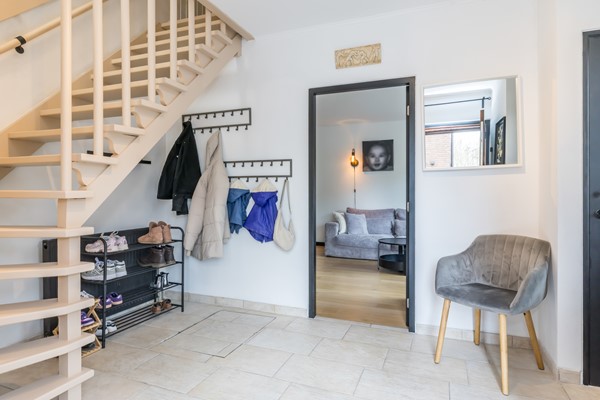 Foto - Te koop: Dr. Calsstraat 48 Landgraaf Instapklare uitstekend onderhouden geschakelde 2 kap woning in Schaesberg